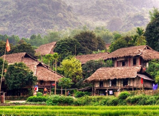 Tour Mộc Châu - Sơn La - Điện Biên 4 ngày 3 đêm 