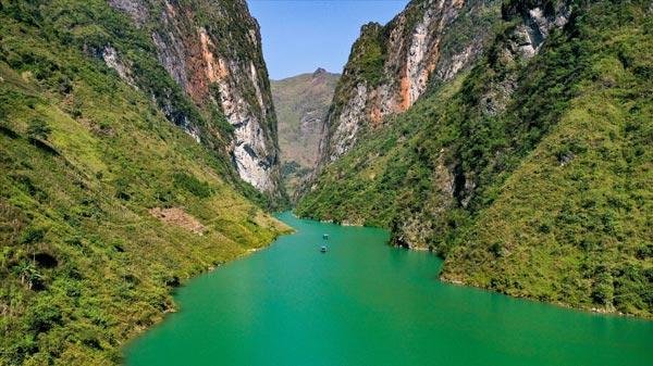 Địa điểm Hẻm Tu Sản & Sông Nho Quế