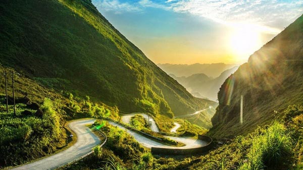 Cung đường phượt Lũng Cú – Mã Pí Lèng – Mèo Vạc Cung đường phượt Lũng Cú – Mã Pí Lèng – Mèo Vạc
