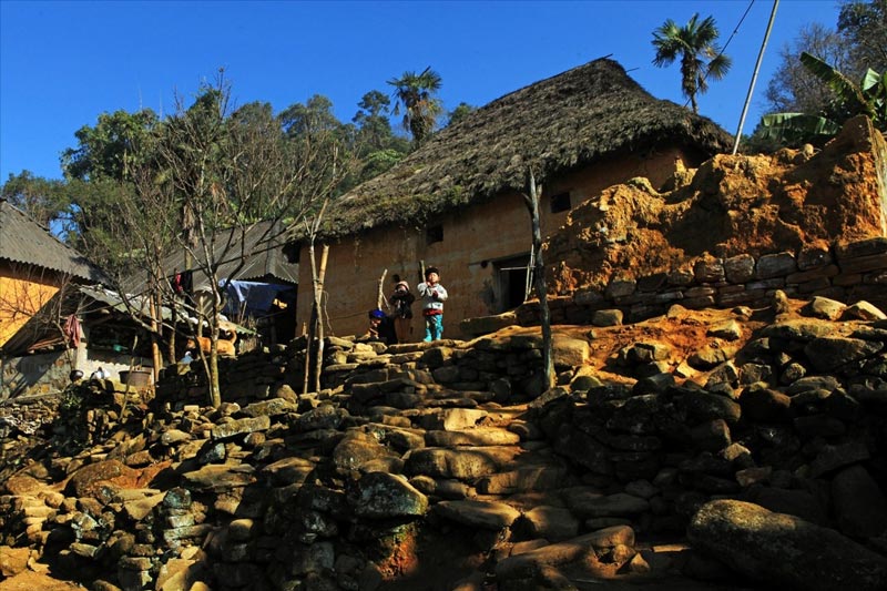 Bản Choản Thèn Tour Hà Nội - Y Tý - Bắc Hà 3N2Đ