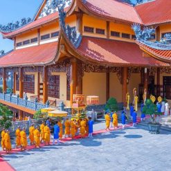 Tour Hà Nội - Chùa Ba Vàng - Thánh Địa Yên Tử